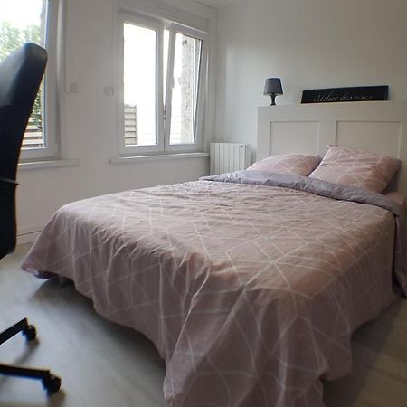 Appartement Avec Jardin Hyper Entre Valenciennes Luaran gambar