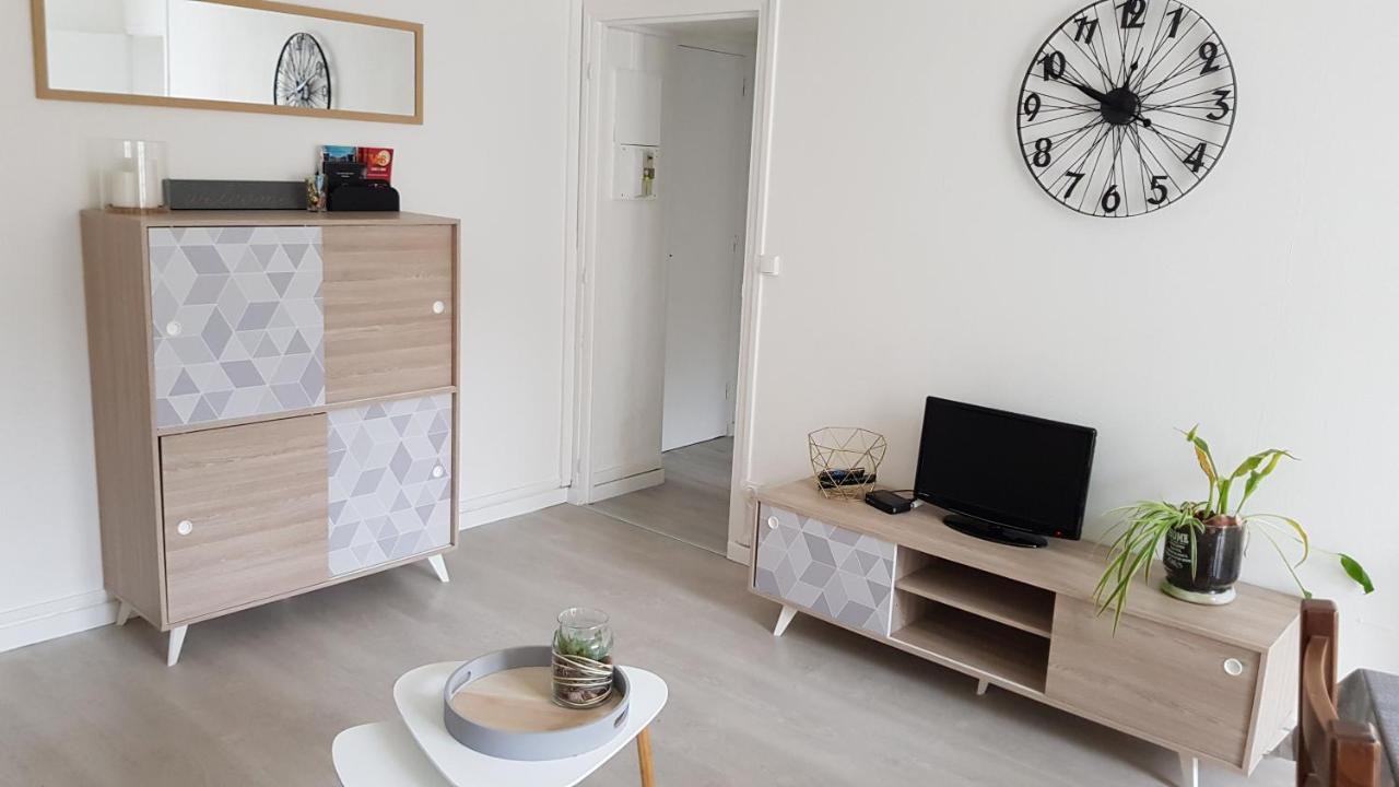 Appartement Avec Jardin Hyper Entre Valenciennes Luaran gambar